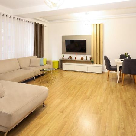 Romina Apartment Berat Luaran gambar