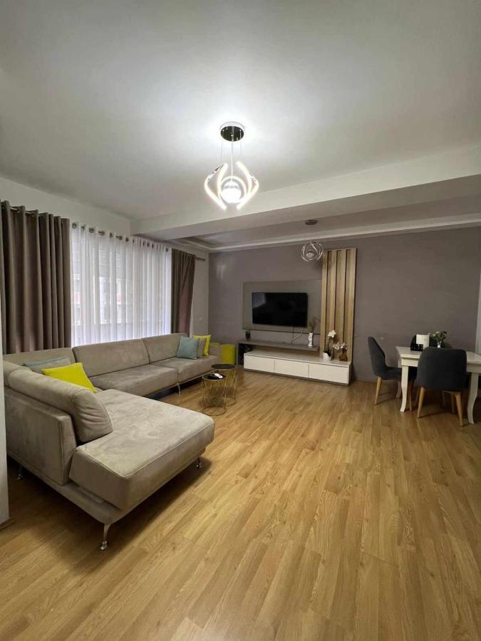 Romina Apartment Berat Luaran gambar