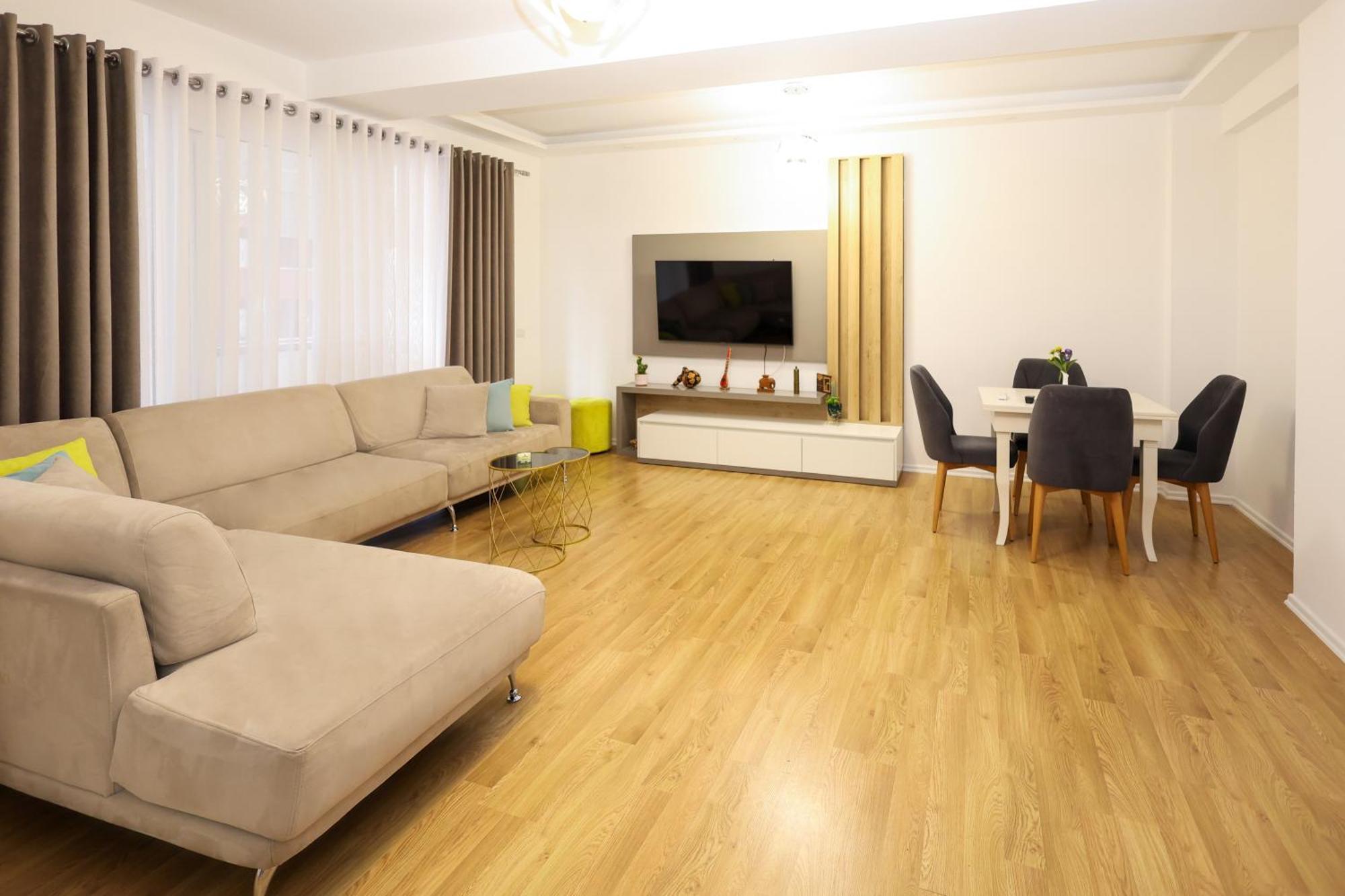 Romina Apartment Berat Luaran gambar