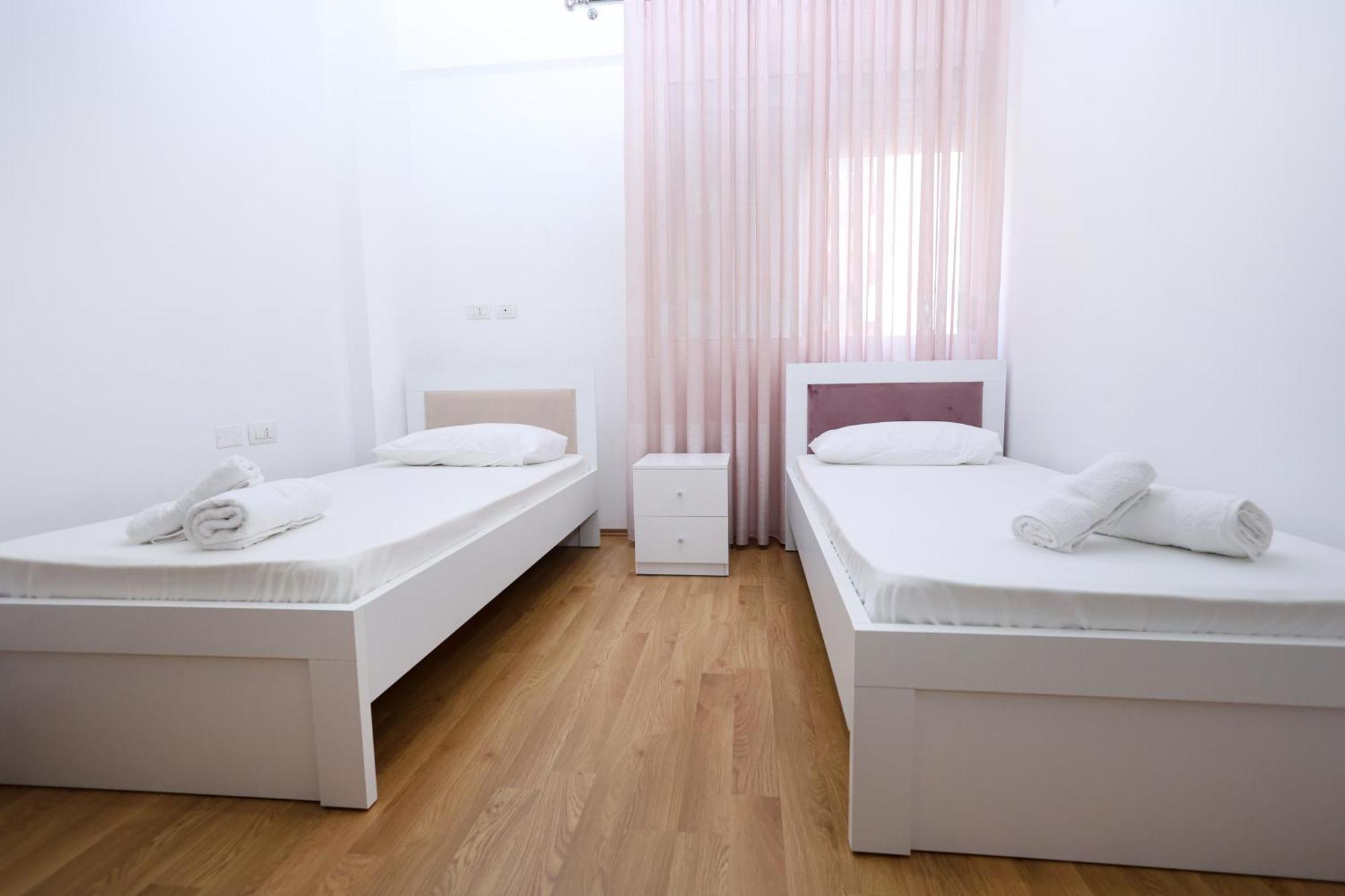 Romina Apartment Berat Luaran gambar