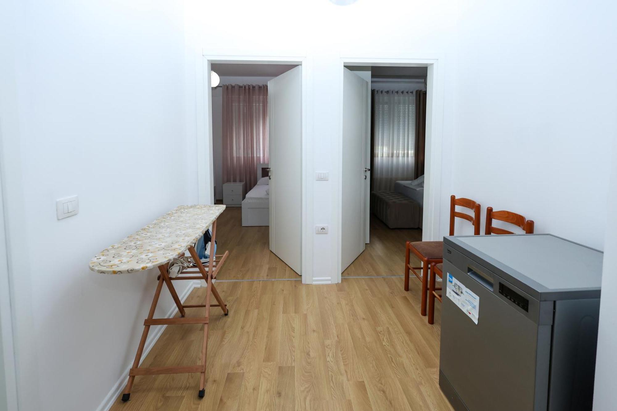 Romina Apartment Berat Luaran gambar