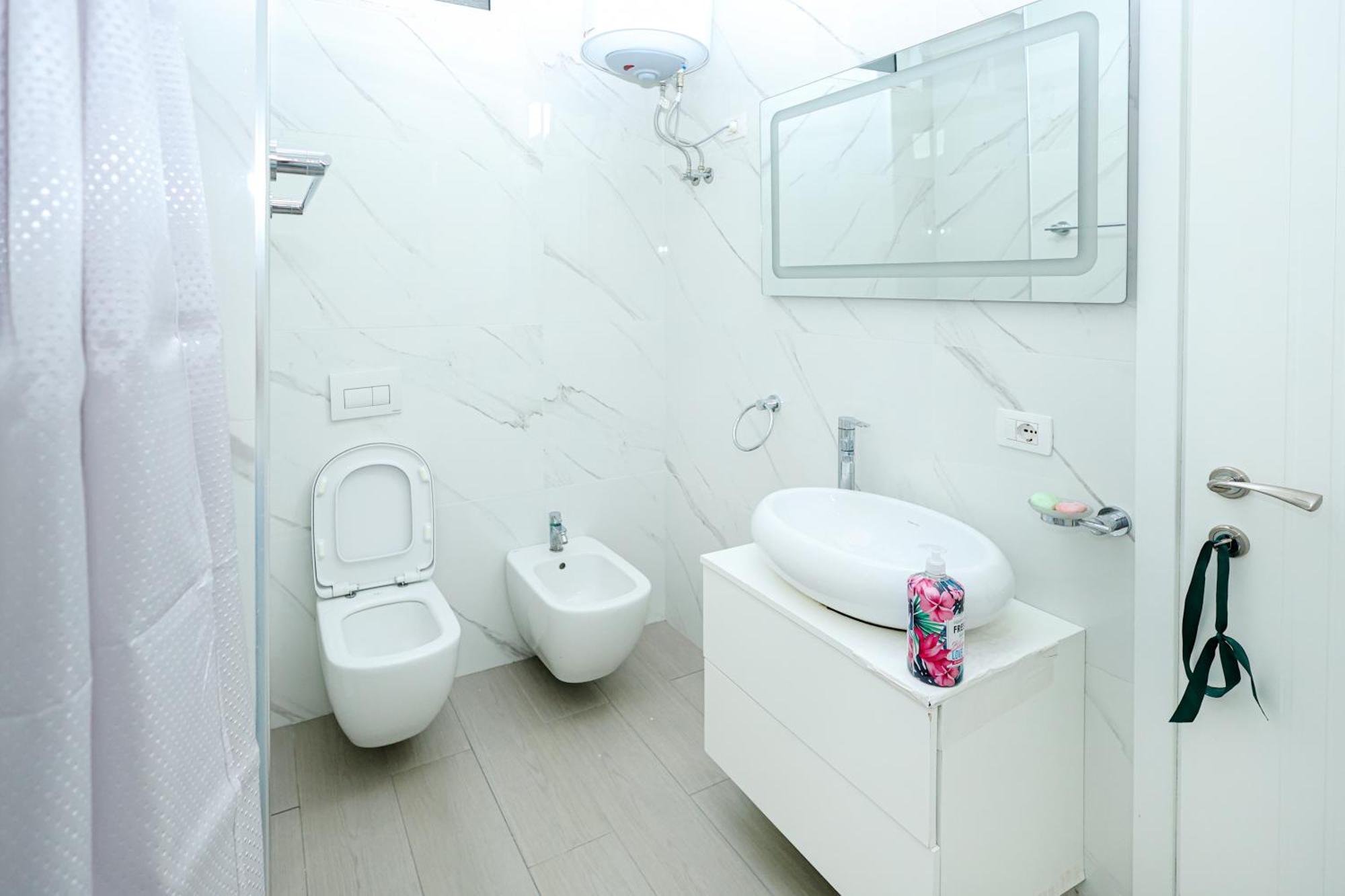 Romina Apartment Berat Luaran gambar